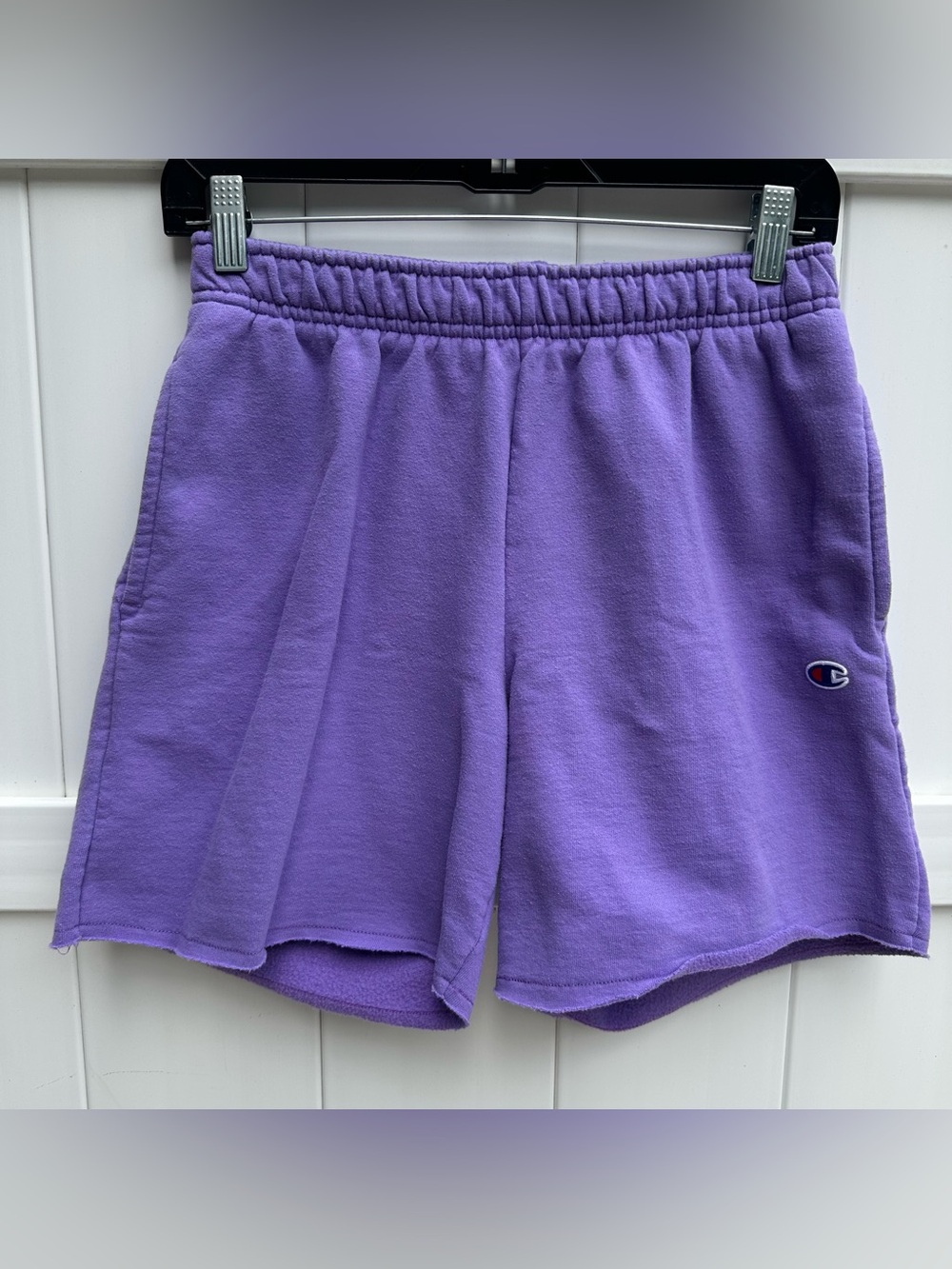 Champion Womens SZ S Loose Fit Sweat Shorts Purple Fleece Raw Hem Athletic M3266